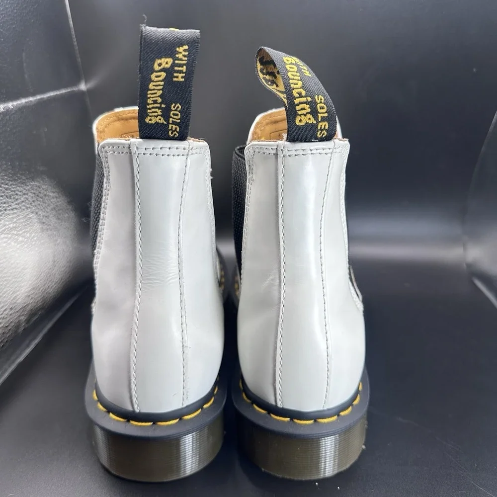 Doc Martens 2976 Yellow Stitch Smooth Leather Chelsea Boots Women's Sz 10 Mens 9